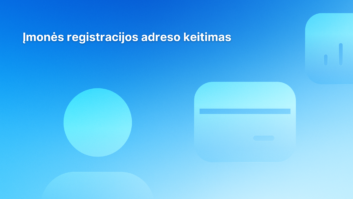 Mėlynas gradientinis fonas su baltu lietuvišku tekstu "Įmonės registracijos adreso keitimas" ir abstrakčiomis įvairių atspalvių mėlynomis piktogramomis, įskaitant apskritimą ir stačiakampio formas.